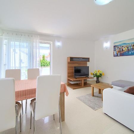 Apartment Anja Krk Town Exteriér fotografie