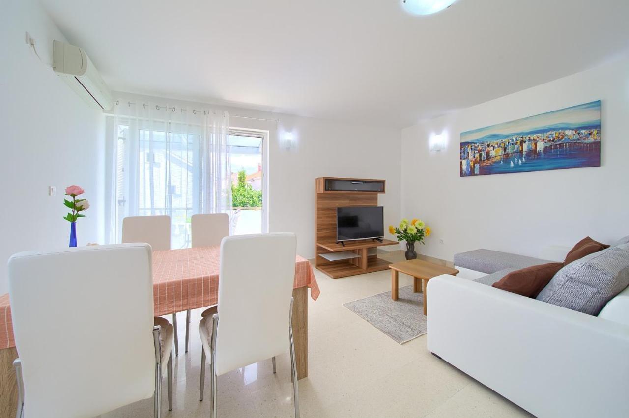 Apartment Anja Krk Town Exteriér fotografie